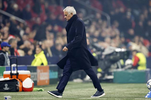 AMSTERDAM - SL Benfica coach Jose Mourinho during the Champions League match between AFC Ajax and SL Benfica at the Johan Cruijff ArenA on November 25, 2025, in Amsterdam, Netherlands. ANP HOLLANDSE HOOGTE MAURICE VAN STEEN UEFA Champions League Matchday 5 2025-2026 xVIxANPxSportx xMauricexvanxSteenxIVx 543059470 originalFilename: 543059470