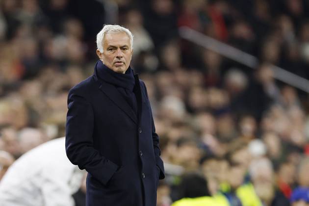 AMSTERDAM - SL Benfica coach Jose Mourinho during the Champions League match between AFC Ajax and SL Benfica at the Johan Cruijff ArenA on November 25, 2025, in Amsterdam, Netherlands. ANP HOLLANDSE HOOGTE MAURICE VAN STEEN UEFA Champions League Matchday 5 2025-2026 xVIxANPxSportx xMauricexvanxSteenxIVx 543065889 originalFilename: 543065889