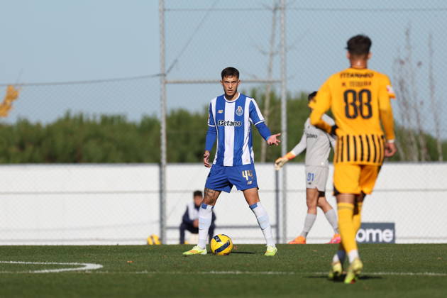 Felipe Silva ( FC Porto ) in action during the match between FC Porto B and Lusitania de Lourosa, valid for Liga Portugal 2 Meu Super 2025 2026 at Estadio Luis Filipe Menezes on 30 November 2025. Porto Estadio Luis Filipe Menezes Vila Nova de Gaia Portugal Copyright: xIMAGOx xPRIMExSPORTSxIMAGESx xFILIPExOLIVEIRAx