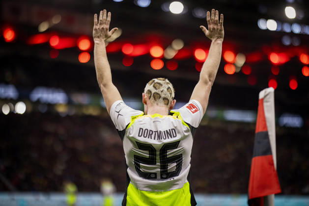 Leverkusen, Germany. 29th Nov 2025. . Julian Ryerson (BVB) Bayer Leverkusen - Borussia Dortmund 29.11.2025