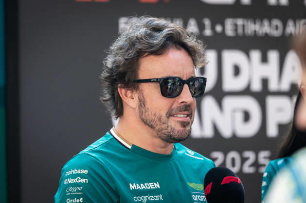 2025 Formula One Abu Dhabi Grand Prix Yas Marina Circuit, Abu Dhabi, United Arab Emirates 4.December.2025; Fernando Alonso of Spain and Aston Martin Aramco F1 Team during Formula One Abu Dhabi Grand Prix (Photo by Jay Hirano) Abu Dhabi Yas Marina Circuit United Arab Emirates Copyright: xJayxHiranox