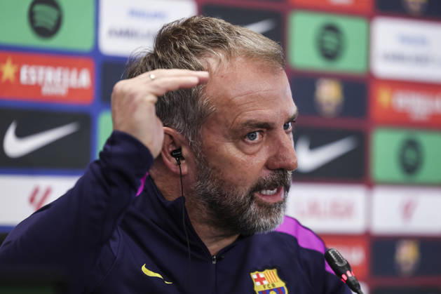 December 5, 2025, Sant Joan Despi, Barcelona, SPAIN: Hansi Flick, head coach of FC Barcelona, Barca attends his press conference, PK, Pressekonferenz during the training day of FC Barcelona ahead the Spanish League, La Liga EA Sports, football match against Real Betis at Ciudad Esportiva Joan Gamper on December 05, 2025 in Sant Joan Despi, Barcelona, Spain. Sant Joan Despi SPAIN - ZUMAa181 20251205_zaa_a181_027 Copyright: xJavierxBorregox