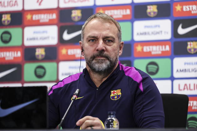 December 5, 2025, Sant Joan Despi, Barcelona, SPAIN: Hansi Flick, head coach of FC Barcelona, Barca attends his press conference, PK, Pressekonferenz during the training day of FC Barcelona ahead the Spanish League, La Liga EA Sports, football match against Real Betis at Ciudad Esportiva Joan Gamper on December 05, 2025 in Sant Joan Despi, Barcelona, Spain. Sant Joan Despi SPAIN - ZUMAa181 20251205_zaa_a181_050 Copyright: xJavierxBorregox