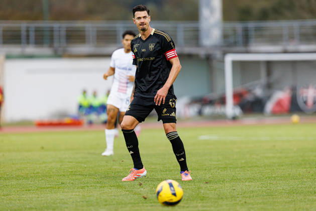 Jose Fonte seen during Liga Portugal game between teams of Casa Pia and FC Alverca at Estadio Municipal Rio Maior (Maciej Rogowski Ball Raw Images) Rio Maior Estadio Municipal Rio Maior Portugal Copyright: xMaciejxRogowskix maciejrogowski_casapia_alverca_2526-335