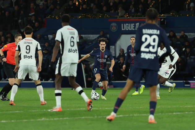 FBL-FRA-LIGUE1-Paris Saint Germain - Stade Rennes Vitinha (Paris Saint-Germain) during the French L1 football match between Paris Saint-Germain (PSG) an Stade Rennes at Parc des Princes Paris ,France, on December 06, 2025. Copyright: JoaquimxFerreira