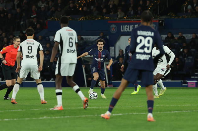 FBL-FRA-LIGUE1-Paris Saint Germain - Stade Rennes Vitinha (Paris Saint-Germain) during the French L1 football match between Paris Saint-Germain (PSG) an Stade Rennes at Parc des Princes Paris ,France, on December 06, 2025. Copyright: JoaquimxFerreira