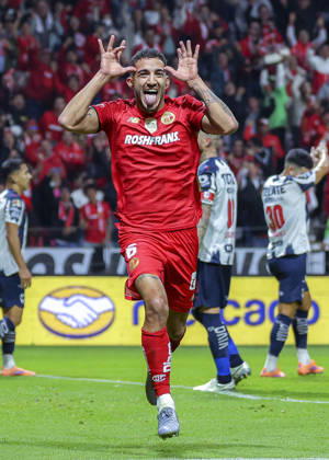 LIGA BBVA MX 2025 LIGA BBVA MX 2025 TOLUCA VS RAYADOS MONTERREY 06122025 TOLUCA, ESTADO DE MEXICO, MEXICO. Action photo of Andres Pereira of Diablos Rojos del Toluca, during semifinal game of the Torneo de Apertura 2025 of the BBVA Liga MX, held at the Estadio Nemesio Diez of Toluca, Estado de Mexico against Rayados Monterrey. Foto de accion de Andres Pereira de los Diablos Rojos del Toluca, durante juego semifinal del Torneo Apertura 2025 de la Liga BBVA MX, celebrado en el estadio Nemesio Diez de Toluca, Estado de Mexico en contra de Rayados Monterrey. IMAGENSHOP AGENCIA FOTOGRAFICA TOLUCA ESTADO DE MEXICO MEXICO Copyright: xIMAGENSHOPxAGENCIAxFOTOGRAFICAx