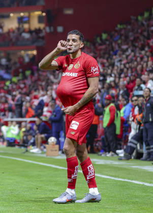 LIGA BBVA MX 2025 LIGA BBVA MX 2025 TOLUCA VS RAYADOS MONTERREY 06122025 TOLUCA, ESTADO DE MEXICO, MEXICO. Action photo of Andres Pereira of Diablos Rojos del Toluca, during semifinal game of the Torneo de Apertura 2025 of the BBVA Liga MX, held at the Estadio Nemesio Diez of Toluca, Estado de Mexico against Rayados Monterrey. Foto de accion de Andres Pereira de los Diablos Rojos del Toluca, durante juego semifinal del Torneo Apertura 2025 de la Liga BBVA MX, celebrado en el estadio Nemesio Diez de Toluca, Estado de Mexico en contra de Rayados Monterrey. IMAGENSHOP AGENCIA FOTOGRAFICA TOLUCA ESTADO DE MEXICO MEXICO Copyright: xIMAGENSHOPxAGENCIAxFOTOGRAFICAx