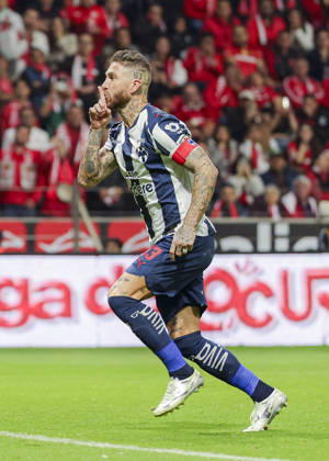 LIGA BBVA MX 2025 LIGA BBVA MX 2025 TOLUCA VS RAYADOS MONTERREY 06122025 TOLUCA, ESTADO DE MEXICO, MEXICO. Action photo of Sergio Ramos (93) of Rayados Monterrey, during semifinal game of the Torneo de Apertura 2025 of the BBVA Liga MX, held at the Estadio Nemesio Diez of Toluca, Estado de Mexico against Diablos Rojos del Toluca. Foto de accion de Sergio Ramos (93) de Rayados Monterrey, durante juego semifinal del Torneo Apertura 2025 de la Liga BBVA MX, celebrado en el estadio Nemesio Diez de Toluca, Estado de Mexico en contra de Diablos Rojos del Toluca. IMAGENSHOP AGENCIA FOTOGRAFICA TOLUCA ESTADO DE MEXICO MEXICO Copyright: xIMAGENSHOPxAGENCIAxFOTOGRAFICAx