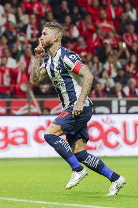 LIGA BBVA MX 2025 LIGA BBVA MX 2025 TOLUCA VS RAYADOS MONTERREY 06122025 TOLUCA, ESTADO DE MEXICO, MEXICO. Action photo of Sergio Ramos (93) of Rayados Monterrey, during semifinal game of the Torneo de Apertura 2025 of the BBVA Liga MX, held at the Estadio Nemesio Diez of Toluca, Estado de Mexico against Diablos Rojos del Toluca. Foto de accion de Sergio Ramos (93) de Rayados Monterrey, durante juego semifinal del Torneo Apertura 2025 de la Liga BBVA MX, celebrado en el estadio Nemesio Diez de Toluca, Estado de Mexico en contra de Diablos Rojos del Toluca. IMAGENSHOP AGENCIA FOTOGRAFICA TOLUCA ESTADO DE MEXICO MEXICO Copyright: xIMAGENSHOPxAGENCIAxFOTOGRAFICAx