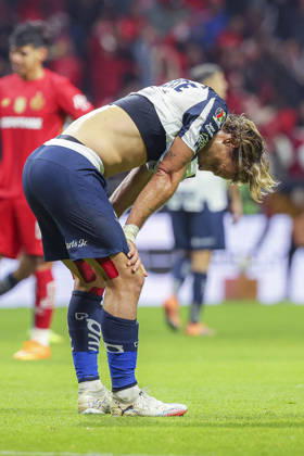 LIGA BBVA MX 2025 LIGA BBVA MX 2025 TOLUCA VS RAYADOS MONTERREY 06122025 TOLUCA, ESTADO DE MEXICO, MEXICO. Action photo of Sergio Canales (10) of Rayados Monterrey, during semifinal game of the Torneo de Apertura 2025 of the BBVA Liga MX, held at the Estadio Nemesio Diez of Toluca, Estado de Mexico against Diablos Rojos del Toluca. Foto de accion de Sergio Canales (10) de Rayados Monterrey, durante juego semifinal del Torneo Apertura 2025 de la Liga BBVA MX, celebrado en el estadio Nemesio Diez de Toluca, Estado de Mexico en contra de Diablos Rojos del Toluca. IMAGENSHOP AGENCIA FOTOGRAFICA TOLUCA ESTADO DE MEXICO MEXICO Copyright: xIMAGENSHOPxAGENCIAxFOTOGRAFICAx