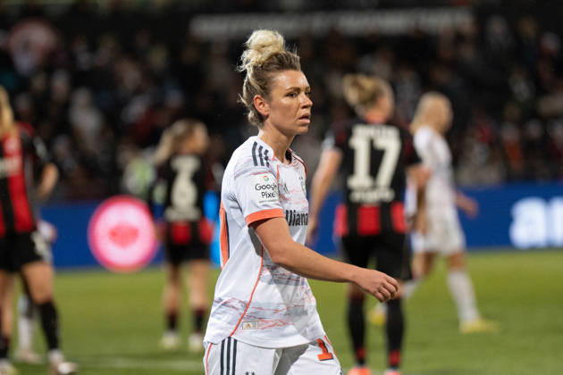 07.12.2025, xhfmx, Fussball Google Pixel Frauen-Bundesliga, Eintracht Frankfurt - FC Bayern Linda Dallmann (FC Bayern München, 10) (DFL DFB REGULATIONS PROHIBIT ANY USE OF PHOTOGRAPHS as IMAGE SEQUENCES and or QUASI-VIDEO) Frankfurt am Main