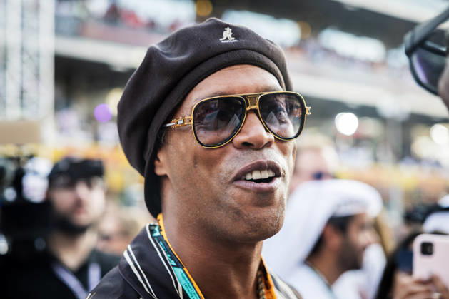 2025 Formula One Abu Dhabi Grand Prix Yas Marina Circuit, Abu Dhabi, United Arab Emirates 7.December.2025; Ronaldinho de Assis Moreira of Brazil and former footballer during Formula One Abu Dhabi Grand Prix (photo by Jay Hirano) Abu Dhabi Yas Marina Circuit United Arab Emirates Copyright: xJayxHiranox