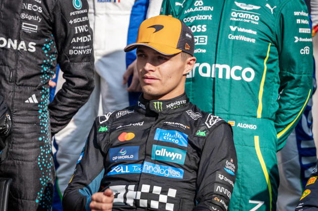2025 Formula One Abu Dhabi Grand Prix Yas Marina Circuit, Abu Dhabi, United Arab Emirates 7.December.2025; Lando Norris of Great Britain and McLaren F1 Team during Formula One Abu Dhabi Grand Prix (Photo by Jay Hirano) Abu Dhabi Yas Marina Circuit United Arab Emirates Copyright: xJayxHiranox