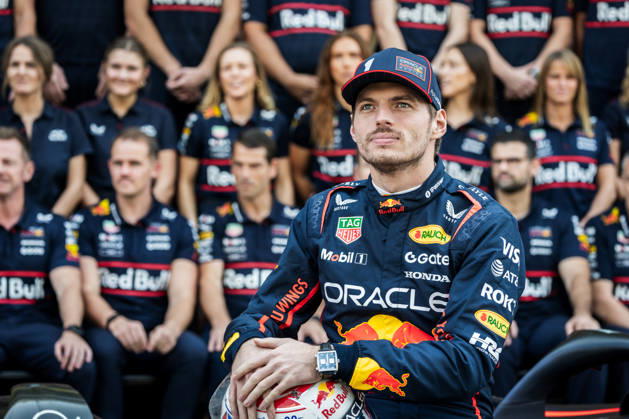 2025 Formula One Abu Dhabi Grand Prix Yas Marina Circuit, Abu Dhabi, United Arab Emirates 7.December.2025; Max Verstappen of the Netherlands and Oracle Red Bull Racing during Formula One Abu Dhabi Grand Prix (Photo by Jay Hirano) Abu Dhabi Yas Marina Circuit United Arab Emirates Copyright: xJayxHiranox