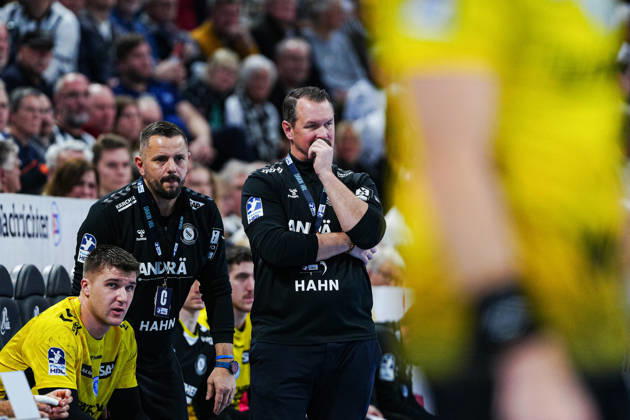 Mischa Kaufmann (TVB Stuttgart, Trainer) GER, THW Kiel vs. TVB Stuttgart, Handball, 1. Bundesliga, Spieltag 16, Saison 2025 2026, 10.12.2025 GER, THW Kiel vs. TVB Stuttgart, Handball, 1. Bundesliga, Spieltag 16, Saison 2025 2026, 10.12.2025 Kiel Copyright: xEibner-Pressefoto MarcelxvonxFehrnx EP_MFN