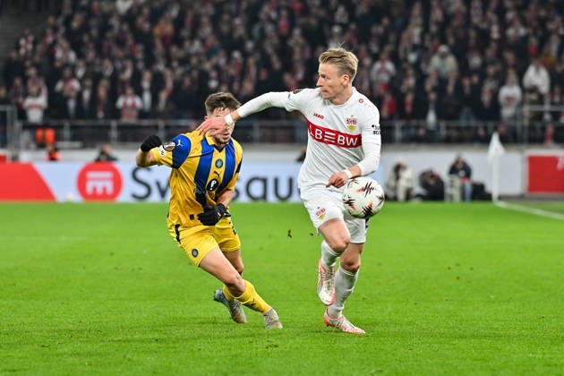 Europa League; VfB Stuttgart - Maccabi Tel Aviv; 11.12.2025 StUTTGART, GERMANY - 11. DECEMBER: im Duell Noam Ben HARUSH (Maccabi Tel Aviv 21) und Chris FÜHRICH (VfB Stuttgart 10) während dem Match zwischen dem VfB Stuttgart und Maccabi Tel Aviv am 6. Spieltag der UEFA Europa League Ligaphase in der MHP Arena