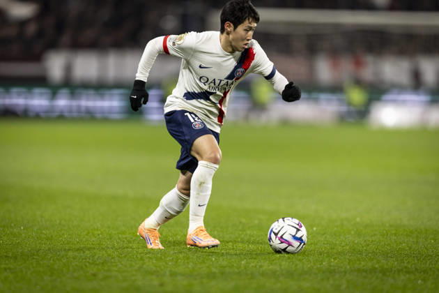 FOOTBALL: Ligue 1 FC Metz vs Paris Saint Germanin (PSG) - 13 12 2025 Stade Saint-Symphorien. Metz - France Kang-in Lee 19 (PSG) Copyright: xelyxandroxcegarrax