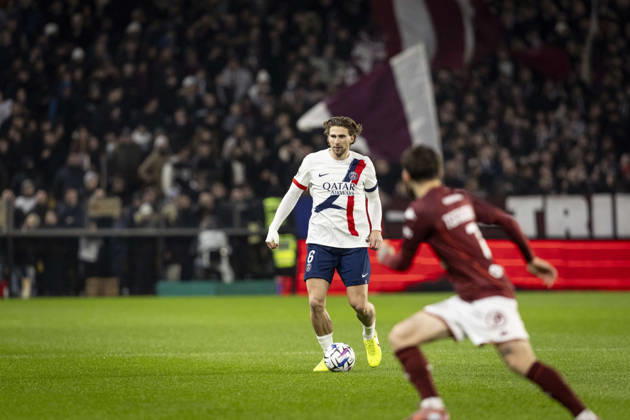 FOOTBALL: Ligue 1 FC Metz vs Paris Saint Germanin (PSG) - 13 12 2025 Stade Saint-Symphorien. Metz - France Ilya Zabarnyi 6 (PSG) Copyright: xelyxandroxcegarrax