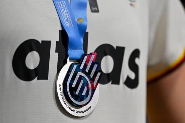 Rotterdam, Ahoy Arena, 14.12.25, NED, Frauen, IHF Women s World Championship, WM, Weltmeisterschaft 2025, Handball, Finale: Deutschland - Norwegen Bild: Silbermedaille Suedholland Niederlande