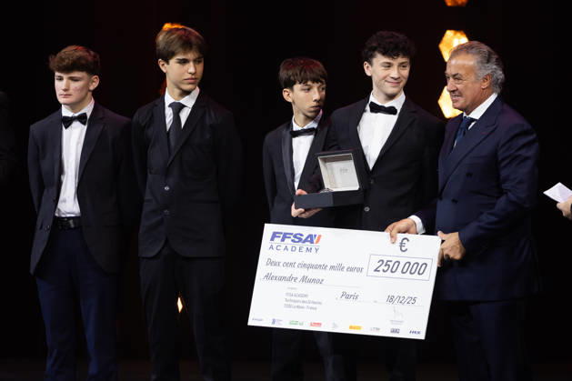 FFSA - LES TROPHEES DU AUTOMOBILE 2025 MUNOZ Alexandre, Vainqueur du Championnat de France F4 FIA, ALESI Jean, Prix Special FFSA, Kennol Grand Prix de France Historique, portrait during Les Trophà es du Sport Automobile 2025 at Salle Pleyel, on December 18, 2025 in Paris, France - ParisFrance Copyright: xJULIENxDELFOSSEx
