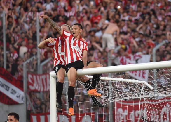 Platense vs Estudiantes Foto: FOTOBAIRES Trofeo de Campeones. Copyright: xJuanxJosexGarciaxJuanxJosexGarciax