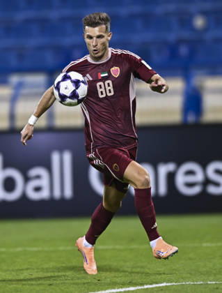 AFC CHAMPIONS LEAGUE ELITE, AL GHARAFA SC V AL WAHDA FC Darko Lazovic of Al Wahda FC in action during the AFC Champions League elite west football match between Qatar s Al Gharafa SC and United Arab Emirates Al Wahda FC at Thani Bin Jassim Stadium in Doha, Qatar on December 22, 2025. DOHA Qatar Copyright: xNOUSHADxTHEKKAYILx