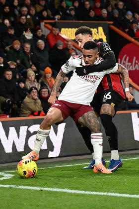 Bournemouth v Arsenal Premier League Gabriel Jesus of Arsenal tangles with Marcus Tavernier of Bournemouth during the Premier League match at the Vitality Stadium, Bournemouth 03 01 2026n UK Newspapers OUT Copyright: xJeremyxLandeyx FIL-22741-0067