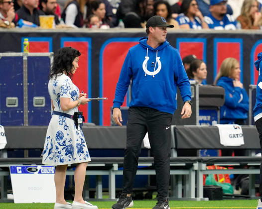 January 4, 2026, Houston, Texas, USA: Colts co-owner and CEO CARLIE IRSAY-GORDON and Colts quarterback PHILIP RIVERS (17) on the sideline during an NFL, American Football Herren, USA game between the Houston Texans and the Indianapolis Colts on January 4, 2026 in Houston, Texas. The Texans won, 38-30. Houston USA - ZUMAc201 20260104_zap_c201_016 Copyright: xScottxColemanx