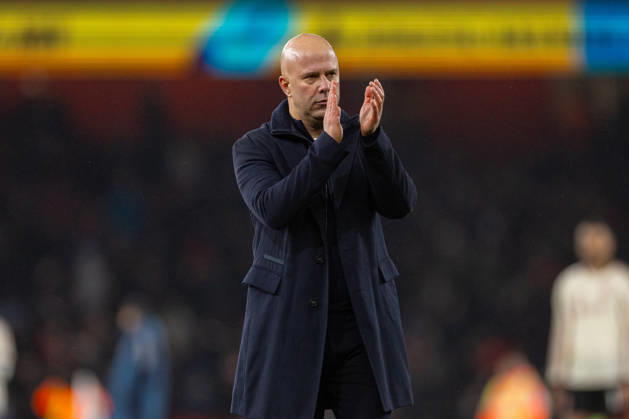 Football - FA Premier League - Arsenal FC v Liverpool FC LONDON, ENGLAND - Thursday, January 8, 2026: Liverpool s head coach Arne Slot applauds the travelling supporters after the FA Premier League match between Arsenal FC and Liverpool FC at the Emirates Stadium. (Photo by David Rawcliffe Propaganda) LONDON Emirates Stadium GREATER LONDON ENGLAND Copyright: xDavidxRawcliffex P2026-01-08-Arsenal_Liverpool-97