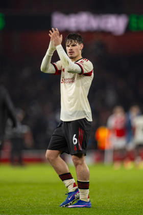 Football - FA Premier League - Arsenal FC v Liverpool FC LONDON, ENGLAND - Thursday, January 8, 2026: Liverpool s Milos Kerkez applauds the travelling supporters after the FA Premier League match between Arsenal FC and Liverpool FC at the Emirates Stadium. (Photo by David Rawcliffe Propaganda) LONDON Emirates Stadium GREATER LONDON ENGLAND Copyright: xDavidxRawcliffex P2026-01-08-Arsenal_Liverpool-102