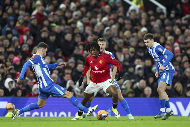 Manchester United, ManU v Brighton & Hove Albion, Emirates FA Cup Manchester United defender Patrick Dorgu (13) during the Manchester United v Brighton & Hove Albion Emirates FA Cup Third Round match at Old Trafford, Manchester, England on 11 January 2026 Credit: Phil Duncan Every Second Media Editorial use only. All images are copyright Every Second Media Limited. No images may be reproduced without prior permission. All rights reserved. Premier League and Football League images are subject to licensing agreements with Football DataCo Limited. see https: www.football-dataco.com Copyright: xIMAGO EveryxSecondxMediax ESM-1750-0047 PhilxDuncanx xEveryxSecondxMediax