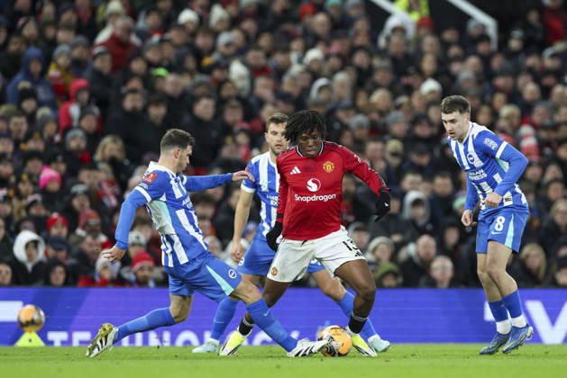 Manchester United, ManU v Brighton & Hove Albion, Emirates FA Cup Manchester United defender Patrick Dorgu (13) during the Manchester United v Brighton & Hove Albion Emirates FA Cup Third Round match at Old Trafford, Manchester, England on 11 January 2026 Credit: Phil Duncan Every Second Media Editorial use only. All images are copyright Every Second Media Limited. No images may be reproduced without prior permission. All rights reserved. Premier League and Football League images are subject to licensing agreements with Football DataCo Limited. see https: www.football-dataco.com Copyright: xIMAGO EveryxSecondxMediax ESM-1750-0048 PhilxDuncanx xEveryxSecondxMediax