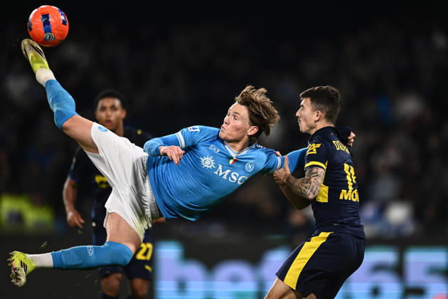 Sport Bilder des Tages Ni Napoli 14 01 2026 - campionato di calcio serie A Napoli-Parma foto Nicola Ianuale iImage nella foto: Scott McTominay-Enrico Delprato 