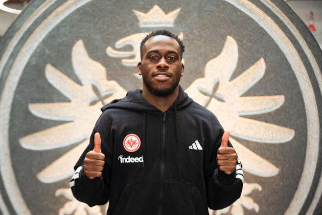 2026.01.22 xvsx Eintracht Frankfurt Pressekonferenz zur Vorstellung von Neuzugangs Arnaud Kalimuendo (Eintracht Frankfurt) v.l., Arnaud Kalimuendo (Eintracht Frankfurt) im Gespräch mit den Journalisten (DFL DFB REGULATIONS PROHIBIT ANY USE OF PHOTOGRAPHS as IMAGE SEQUENCES and or QUASI-VIDEO) Copyright: JoaquimxFerreira