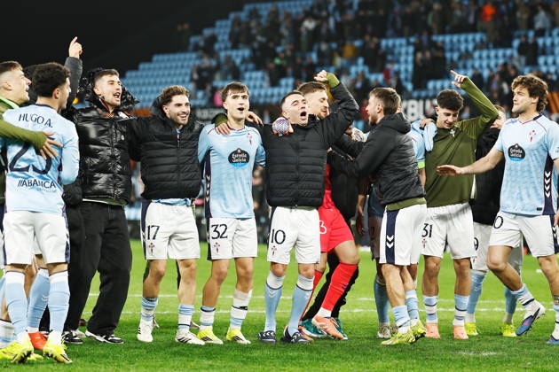 Celta team group, Mannschaftsbild, Totale (Celta), JANUARY 22, 2026 - Football Soccer : Celta team group celebrate after winning UEFA Europa League league phase match day 7 between RC Celta de Vigo - Lille OSC at the Estadio Balaidos in Vigo, Spain. Noxthirdxpartyxsales aflo_317082231