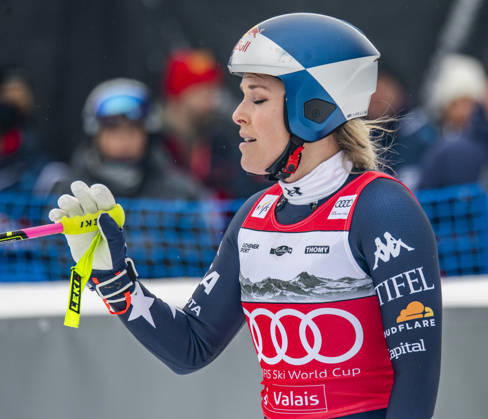 January 30, 2026, Crans-Montana, Valais, Switzerland: Crans-Montana Switzerland, 01 30 2026: LINDSEY VONN of USA 6 celebrates the crowd after his fall during Audi FIS World Cup Crans Montana and took place in the famous ski resort of Crans-Montana, in preparation for the future 2027 Alpine World Ski Championships in Switzerland. Crans-Montana Switzerland - ZUMAd206 20260130_zip_d206_003 Copyright: xEricxDubostx