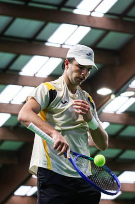 Indoor Oeiras Open 2 - Jaime Faria VS Alexis Galarneau Jaime Faria of Portugal competes against Alexis Galernau of Canada during the second round of the Indoor Oeiras Open 2026 - Challenger Tour Tennis at Clube de Tenis do Jamor in Oeiras, Portugal, on January 30, 2026. Lisbon Lisboa Portugal Copyright: xMiguelxReisx originalFilename:reis-notitle260130_np16C