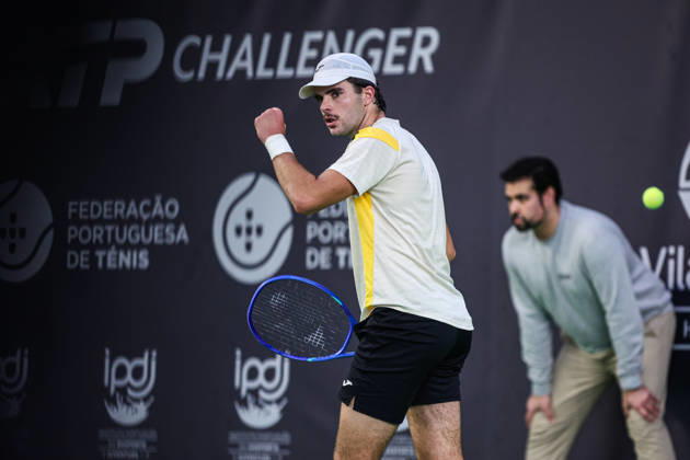 Indoor Oeiras Open 2 - Jaime Faria VS Alexis Galarneau Jaime Faria of Portugal competes against Alexis Galernau of Canada during the second round of the Indoor Oeiras Open 2026 - Challenger Tour Tennis at Clube de Tenis do Jamor in Oeiras, Portugal, on January 30, 2026. Lisbon Lisboa Portugal Copyright: xMiguelxReisx originalFilename:reis-notitle260130_npZiH