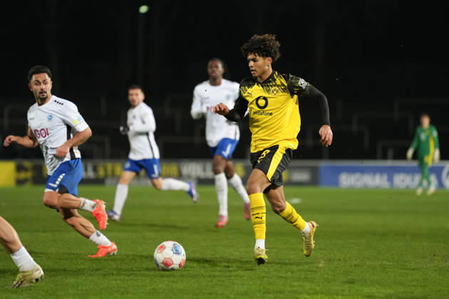 Freitag, 30.01.2026 Saison 2025 2026 20. Spieltag Regionalliga West im Stadion Rote Erde, Dortmund, Germany. BV Borussia Dortmund U23 - Sportfreunde Lotte. Mathis Albert (BVB)