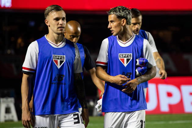 São Paulo x Santos SaO PAULO, SP - 31.01.2026: SaO PAULO X SANTOS - Ferrucci and Ferreirinha during the match between Sao Paulo and Santos, valid for the 6th round of the Paulistao, held on Saturday night (31) at MorumBIS in Sao Paulo, SP. (Photo: Rodilei Morais Fotoarena) x2877065x RodileixMorais