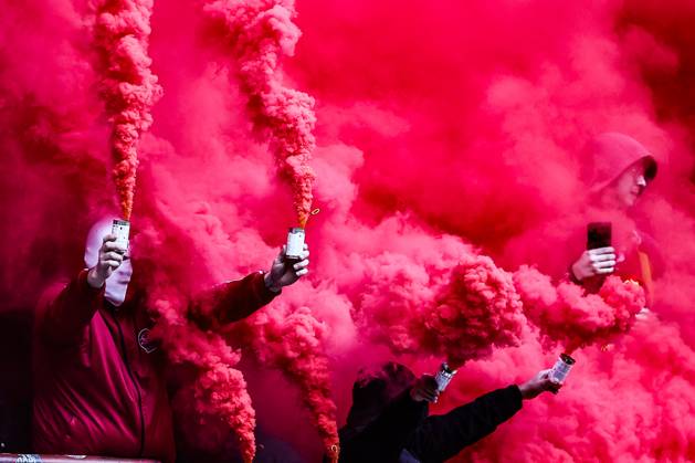 Supporters with fireworks and smoke bombs pictured during a soccer match between Standard de Liege and RSC Anderlecht, Sunday 01 February 2026 in Liege, on day 23 of the 2025-2026 Jupiler Pro League first division of the Belgian championship. BRUNOxFAHY  x160241466x
