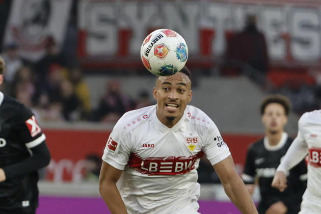 Jamie Leweling (VfB Stuttgart, 18) am Ball , Deutschland, Fussball, 1. Bundesliga, 20.Spieltag, 2025 2026, VfB Stuttgart vs. SC Freiburg, 01.02.2026, Stuttgart MHP Arena Deutschland Copyright: xGrantxHubbsx