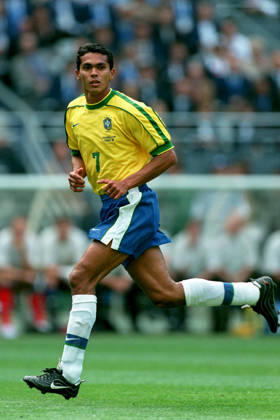 Brazil V Scotland, FIFA World Cup, WM, Weltmeisterschaft, Fussball Finals 1998 Group A Giovanni of Brazil running during the FIFA World Cup Finals 1998 Group A match between Brazil and Scotland at Stade De France on June 10, 1998 in Saint-Denis, France. Saint-Denis Stade De France France France Copyright: xAllstarxPicturexLibraryxLtdx