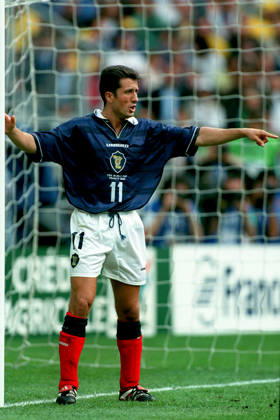 Brazil V Scotland, FIFA World Cup, WM, Weltmeisterschaft, Fussball Finals 1998 Group A John Collins of Scotland shouting during the FIFA World Cup Finals 1998 Group A match between Brazil and Scotland at Stade De France on June 10, 1998 in Saint-Denis, France. Saint-Denis Stade De France France France Copyright: xAllstarxPicturexLibraryxLtdx