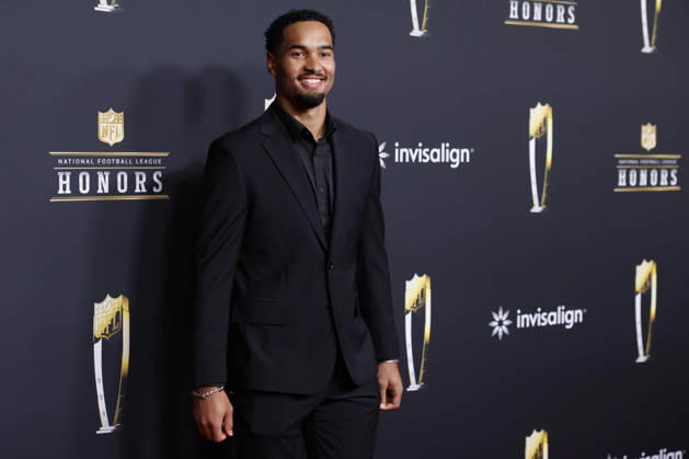 RECORD DATE NOT STATED Emeka Egbuka arrives on the red carpet at the 2026 NFL, American Football Herren, USA Honors presented by Invisalign in the days leading up to Super Bowl LX in San Francisco on Thursday, February 5, 2026. The New England Patriots will play the Seattle Seahawks in Super Bowl LX at Levi s Stadium in Santa Clara on Sunday, February 8, 2026.  SBP20260205347 JOHNxANGELILLO