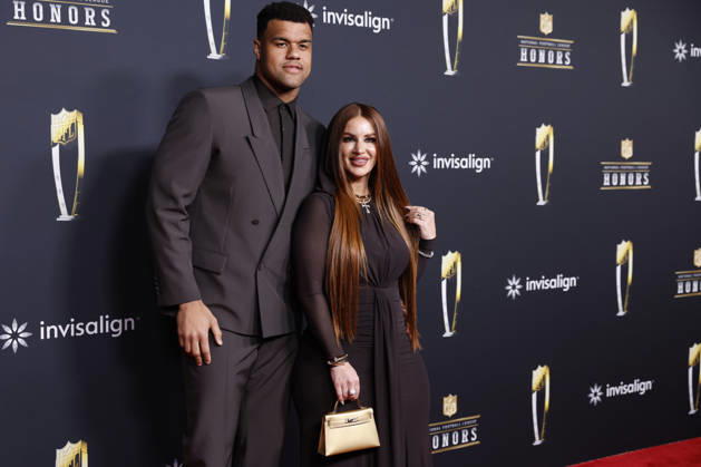 RECORD DATE NOT STATED Arik Armstead and Mindy Harwood arrive on the red carpet at the 2026 NFL, American Football Herren, USA Honors presented by Invisalign in the days leading up to Super Bowl LX in San Francisco on Thursday, February 5, 2026. The New England Patriots will play the Seattle Seahawks in Super Bowl LX at Levi s Stadium in Santa Clara on Sunday, February 8, 2026.  SBP20260205352 JOHNxANGELILLO