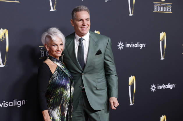 RECORD DATE NOT STATED Brenda Warner, left and Kurt Warner arrive on the red carpet at the 2026 NFL, American Football Herren, USA Honors presented by Invisalign in the days leading up to Super Bowl LX in San Francisco on Thursday, February 5, 2026. The New England Patriots will play the Seattle Seahawks in Super Bowl LX at Levi s Stadium in Santa Clara on Sunday, February 8, 2026.  SBP20260205361 JOHNxANGELILLO