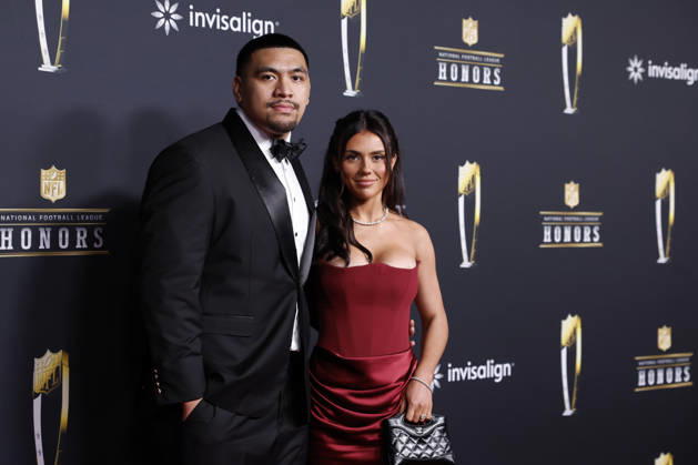 RECORD DATE NOT STATED Penei Sewell and Isabelle Sewell arrive on the red carpet at the 2026 NFL, American Football Herren, USA Honors presented by Invisalign in the days leading up to Super Bowl LX in San Francisco on Thursday, February 5, 2026. The New England Patriots will play the Seattle Seahawks in Super Bowl LX at Levi s Stadium in Santa Clara on Sunday, February 8, 2026.  SBP20260205389 JOHNxANGELILLO