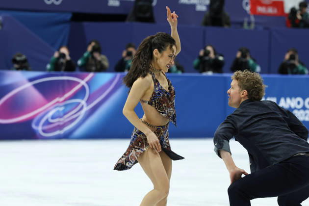 February 6, 2026, Milan, Lombardy, Italy: MADISON CHOCK and EVAN BATES of USA perform their Ice Dance Rhythm Dance during the Figure skating, Eiskunstlauf Team Event at the Milano Cortina 2026 Winter Olympic Games, Olympische Spiele, Olympia, OS Milan Italy - ZUMAc179 20260206_oly_c179_011 Copyright: xMickaelxChavetx